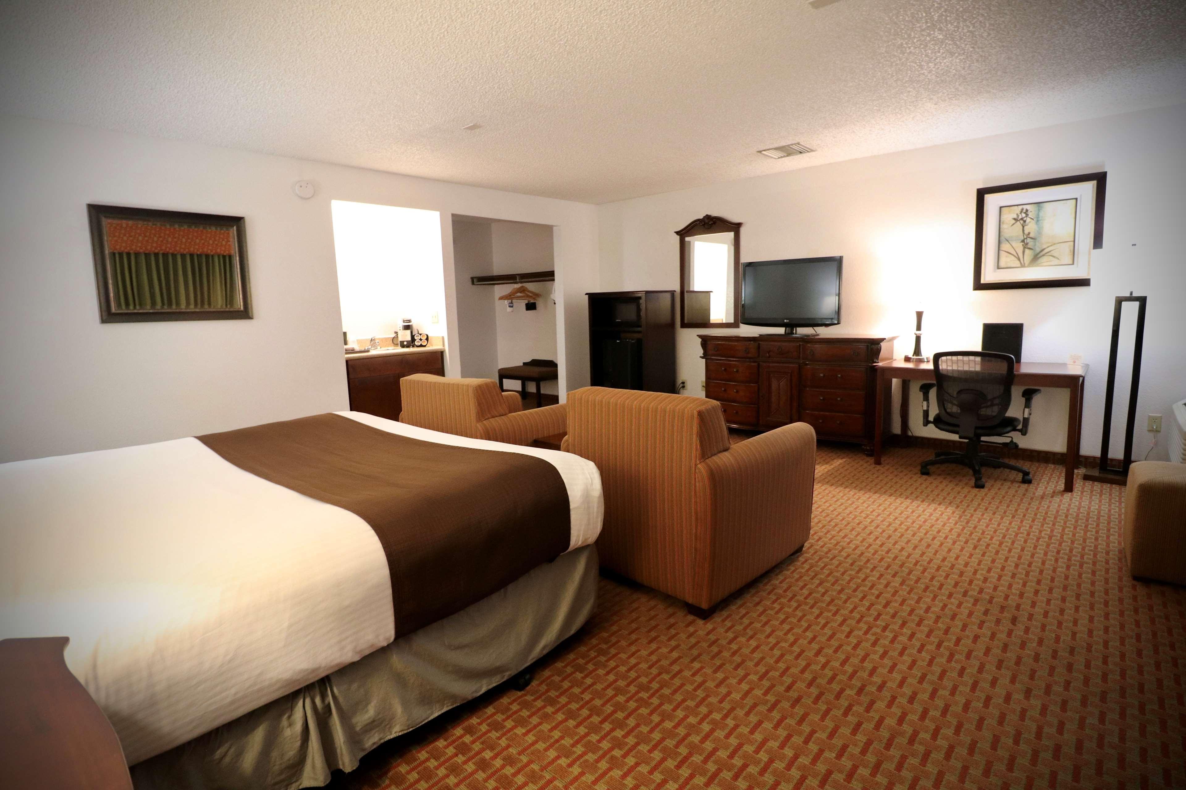 Best Western Chieftain Inn Уэнатчи Экстерьер фото
