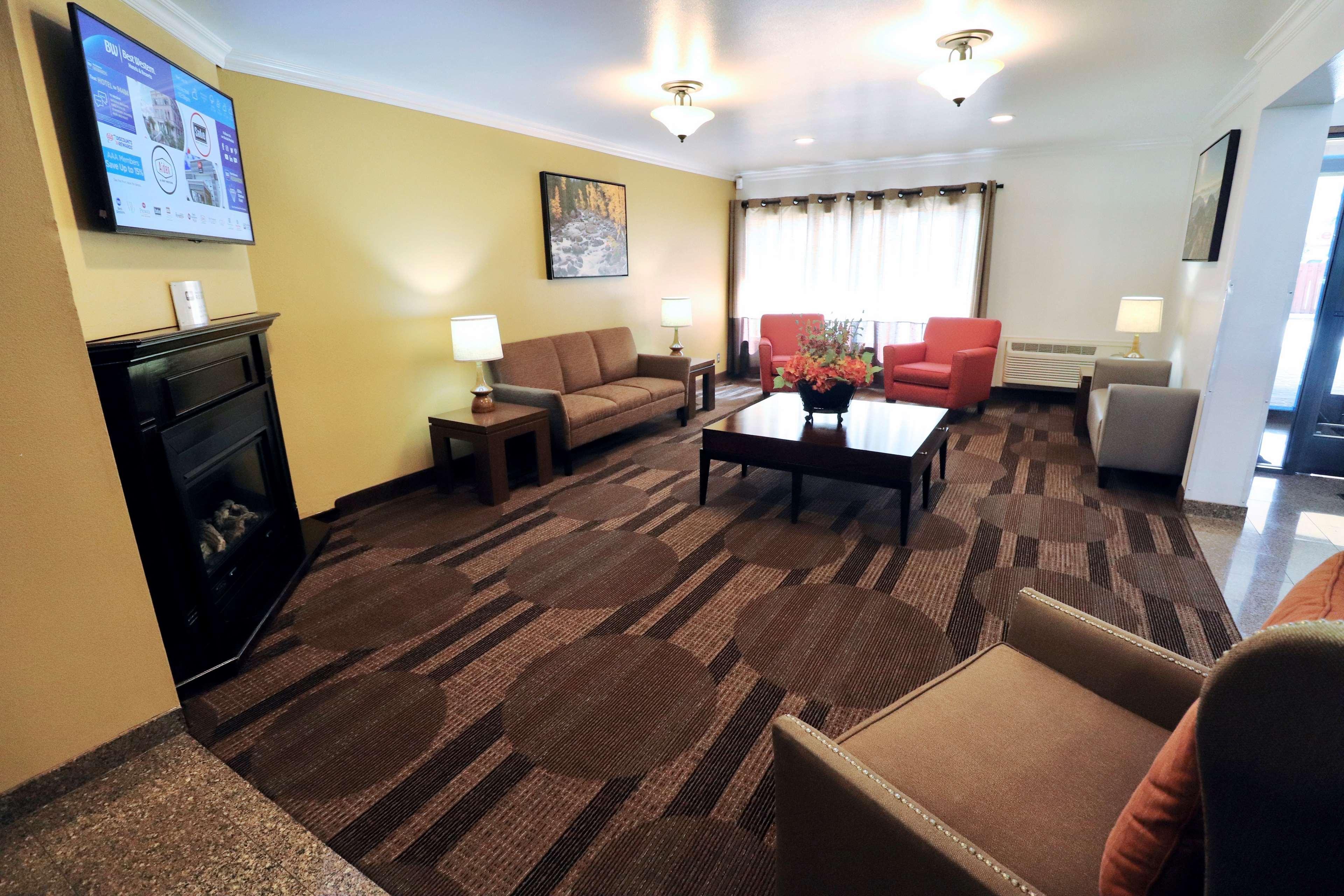 Best Western Chieftain Inn Уэнатчи Экстерьер фото