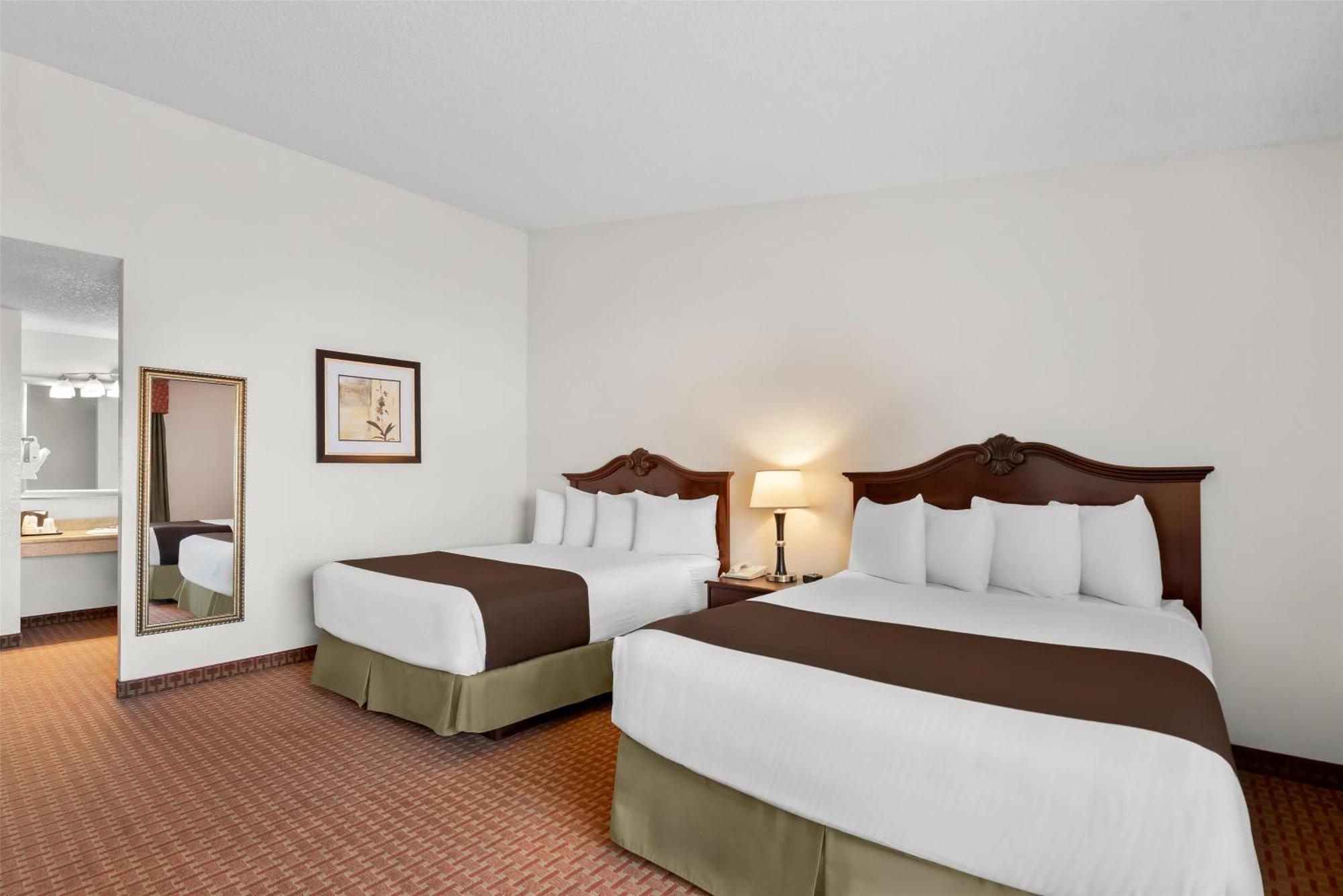 Best Western Chieftain Inn Уэнатчи Экстерьер фото