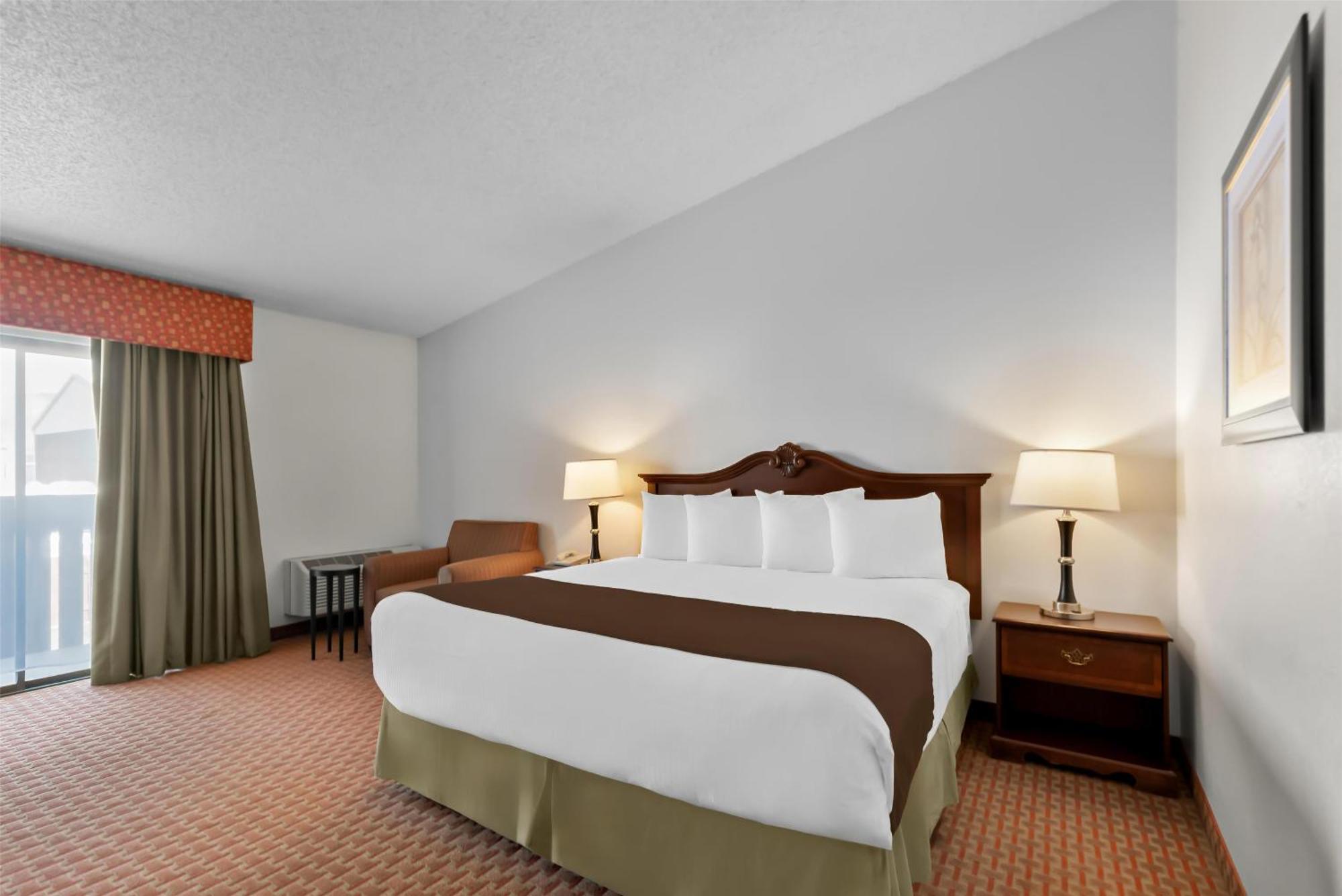 Best Western Chieftain Inn Уэнатчи Экстерьер фото